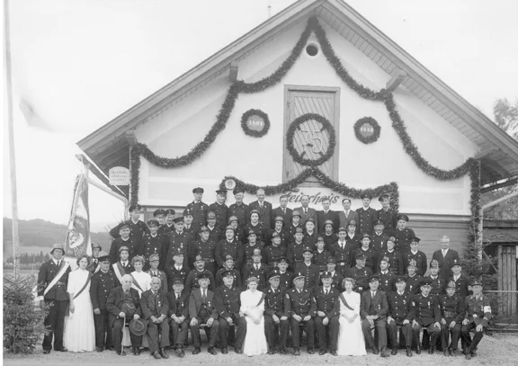 1956 - 75J.